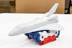 Mastermind Creations R-36 Inventa Sky Lynx -Toy Specialty Store 005536f9fd