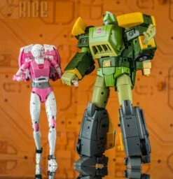 Fanstoys FT-24 Rouge Arcee 31 Fanstoys FT-24 Rouge Arcee -Toy Specialty Store 1d71d5f3ee