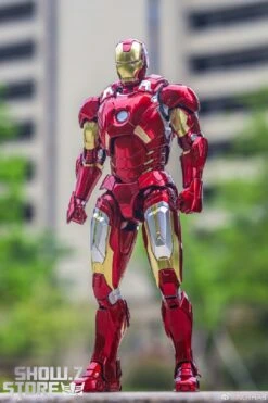 Eastern Model 1/9 Iron Man Mark 7 Model Kit -Toy Specialty Store 3bb4c90bdc