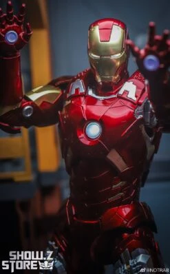 Eastern Model 1/9 Iron Man Mark 7 Model Kit -Toy Specialty Store 4503f21ba4