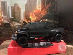 Takara Studio Series SS14 SS-14 Voyager Class Ironhide -Toy Specialty Store 565ef2f634