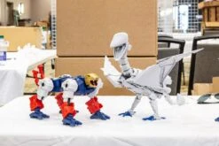 Mastermind Creations R-36 Inventa Sky Lynx -Toy Specialty Store 698cc9a4cd