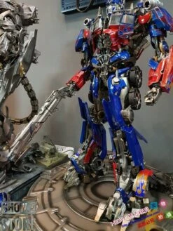 [Pre-Order] HEAT Studio Custom Made Transformers Dark Of The Moon Optimus Prime Statue -Toy Specialty Store 72896cc2a8