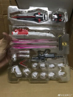 Valkyrie Factory MB 1/100 Gundam Seed Astray Red Frame -Toy Specialty Store bcdebeef38